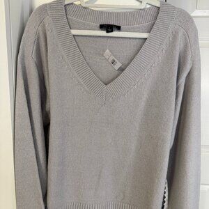 Ann Taylor Lilac Purple V-Neck Sweater - Size L - NWT